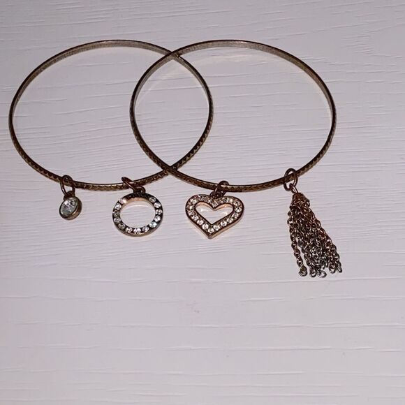 Guess Antique Style 2 Bangle Charm Bracelet Heart & Circle Rhinestone Tassle - Picture 6 of 6
